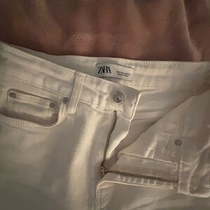 Zara Women's Cream High Rise Jeans